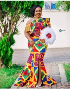 Latest African Traditional Dresses For Ladies 2022