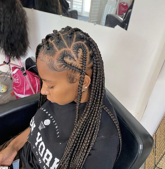 Knotless Braids 2023: 13 Trending Knotless Braids Queen Hearts For Any ...