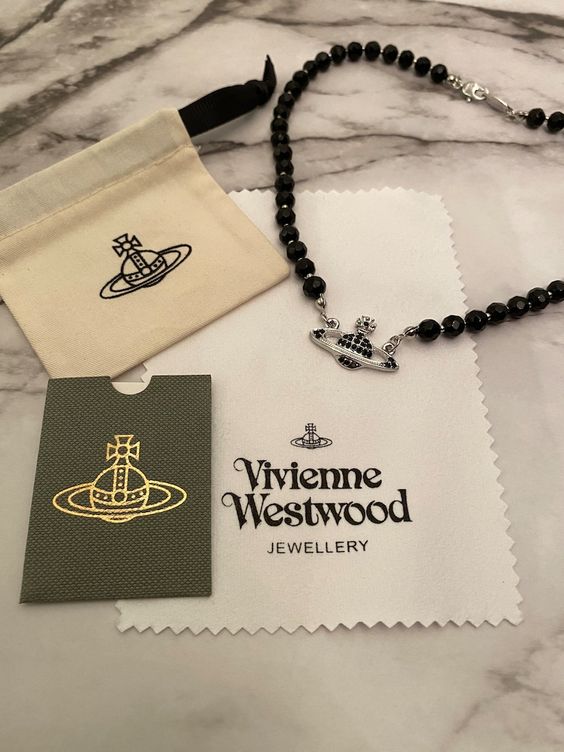 Vivienne Westwood Necklace: 11 Amazing Vivienne Westwood Necklace ...